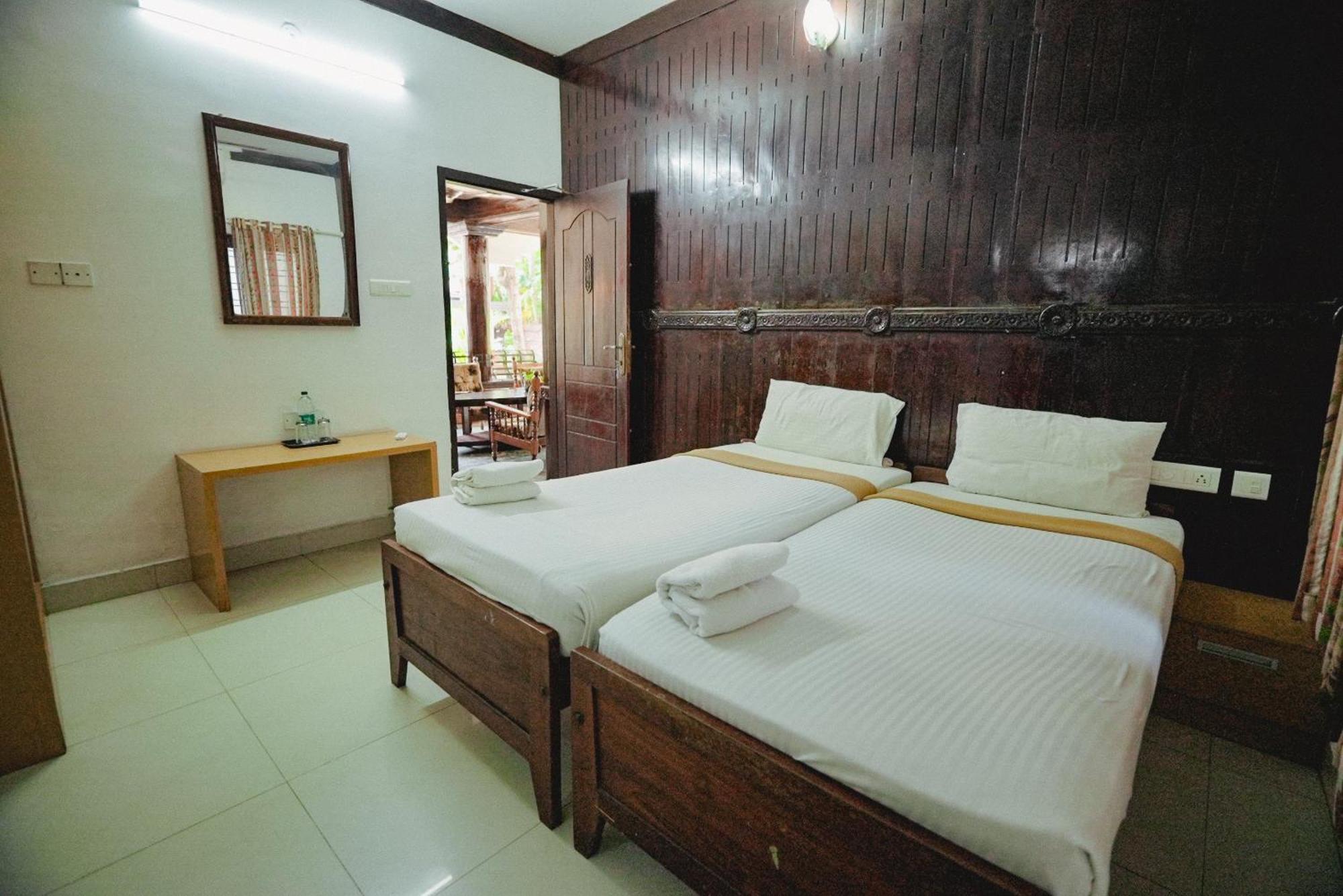 Raja Park Beach Resort Varkala Eksteriør billede